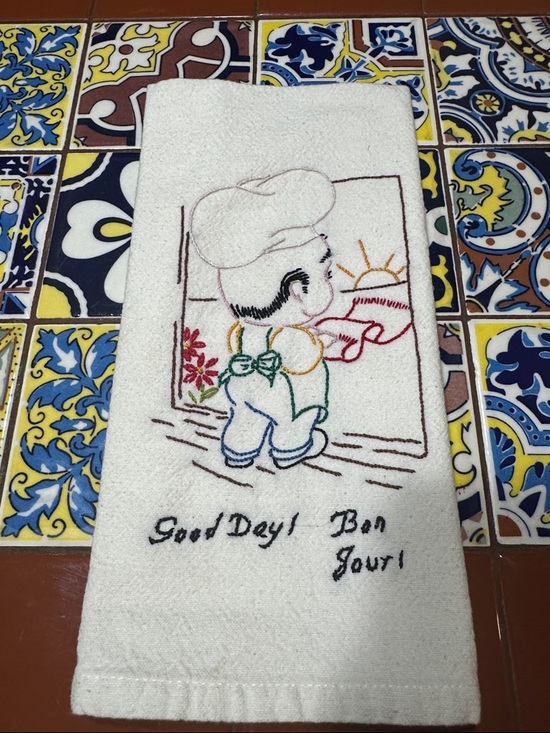 Other - Vintage Embroidered Chef Kitchen Tea Towel - White with Multicolor Stitching